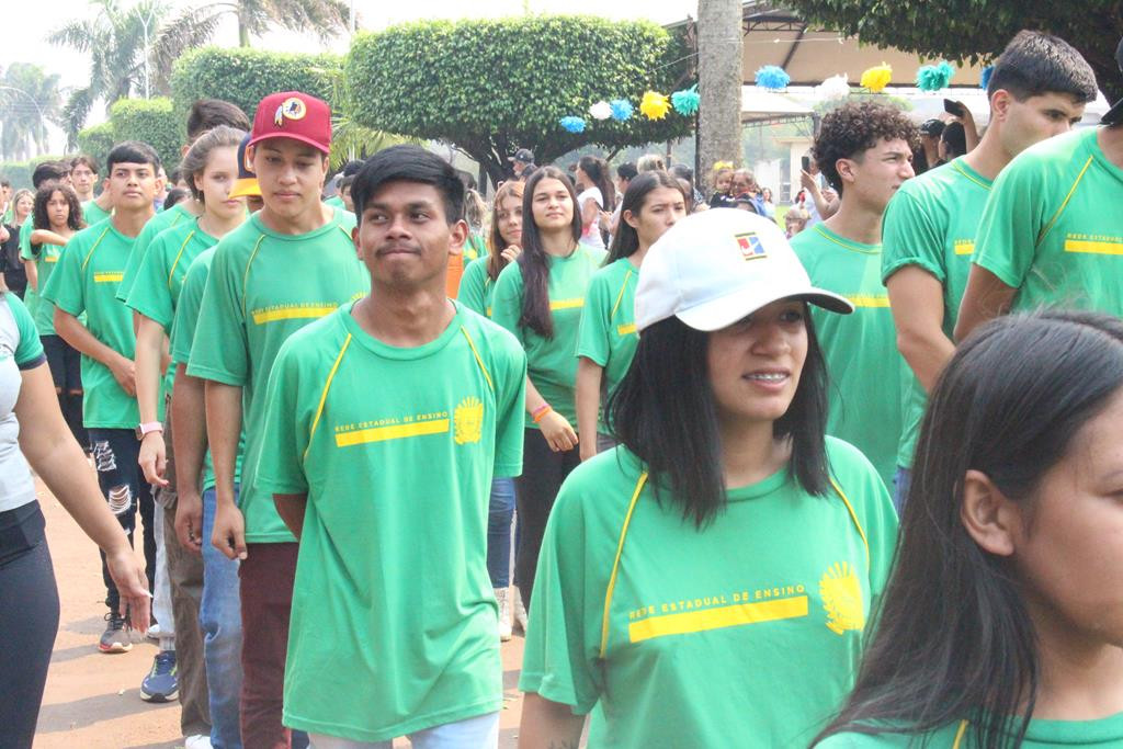 Desfile Cívico do 36º aniversário de Paranhos