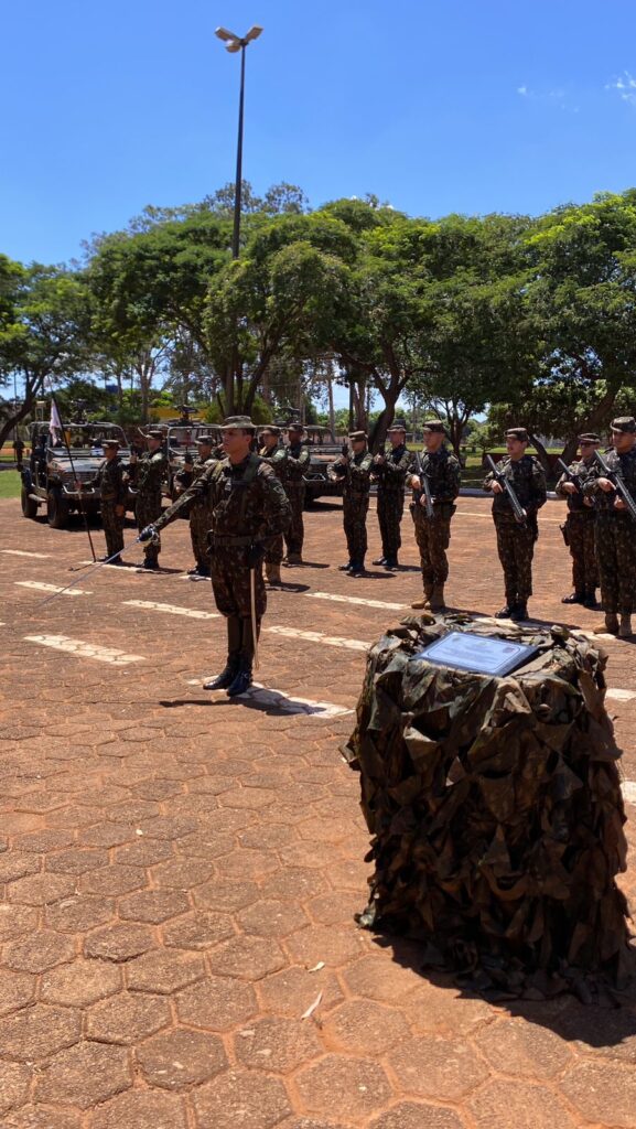 Exército ativa Esquadrão em Iguatemi, com a presença do prefeito e general da brigada