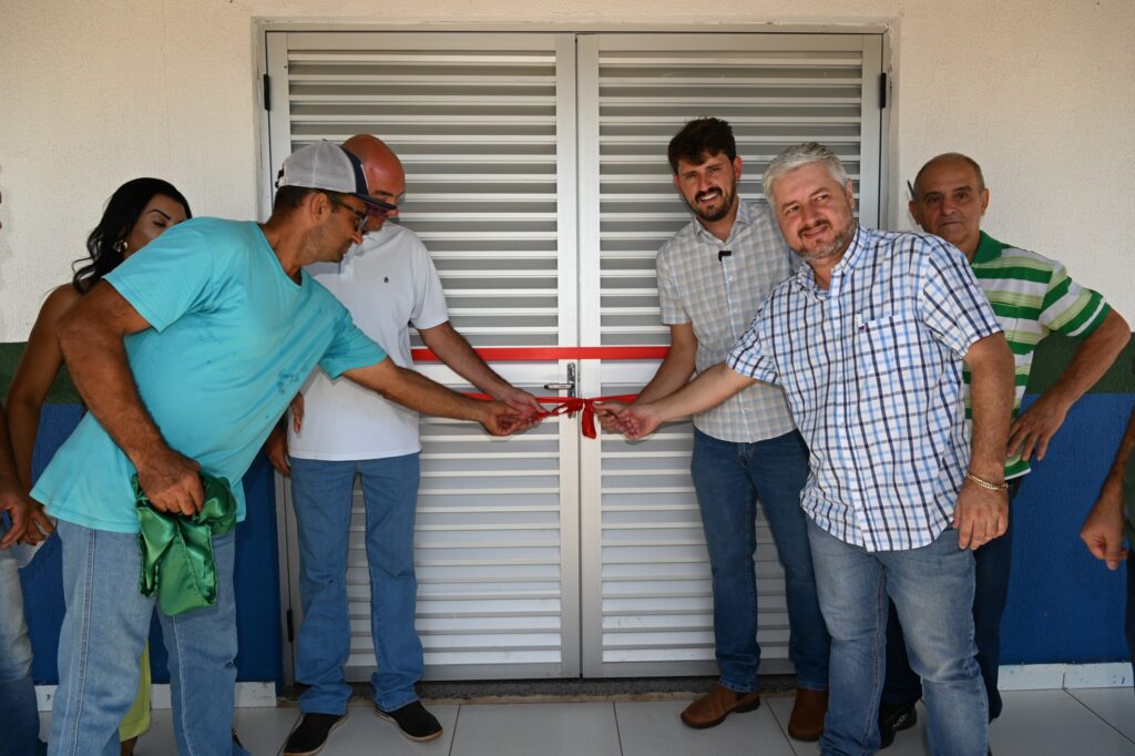 Prefeito Thalles inaugura e entrega a Casa do Mel em Itaquiraí