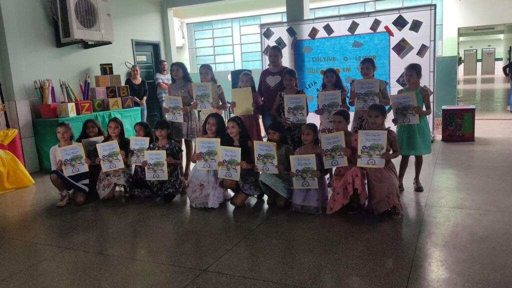 Prefeitura de Paranhos realizou evento em alusão ao Dia Nacional do Livro Infantil