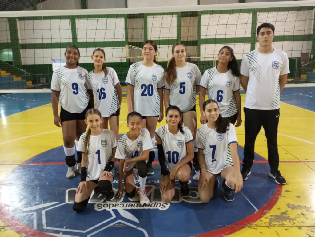 Jogos Escolares de Naviraí define equipes campeãs do futsal masculino e vôlei feminino 12 a 14 anos