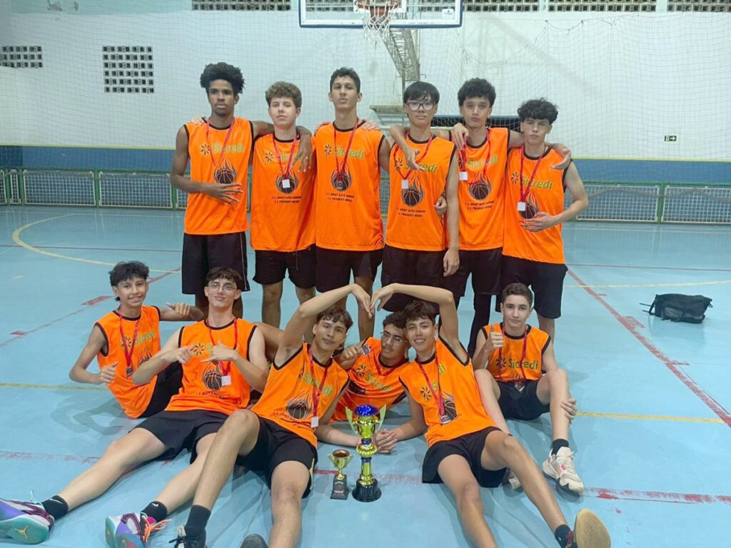 Equipe de Basquete Sub-17 de Naviraí conquista título de campeão da 6ª Copa Tacuru